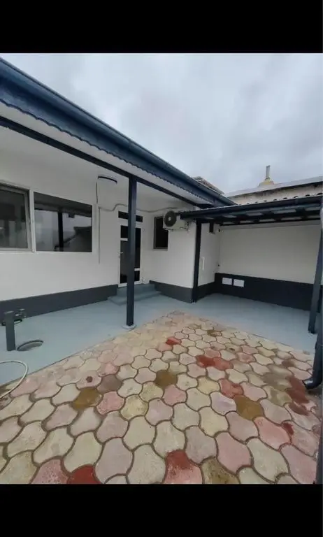 Vand Casa vizavi Cora Alexandriei