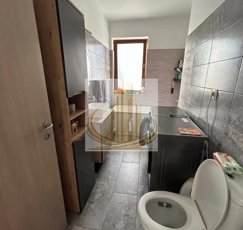 Apartament cu 2 camere, decomandat, 70 mp | Torontal | Investitie |