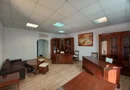 Birou, central, Ady Endre Oradea, 40 mp. 390 E neg. Comision 0