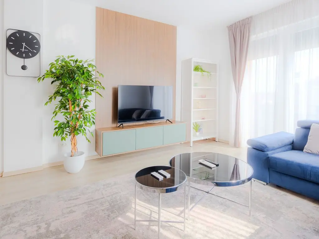 Apartament 3 camere, ultracentral, Oradea. 287 000 E. Comision 0