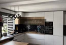 Apartament 2 camere, balcon, 2 parcari, BMW