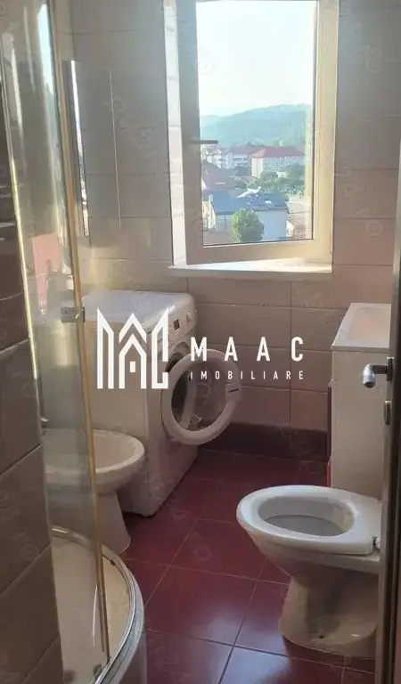 Apartament 3 camere| 2 bai|  Vedere panoramica| Ostroveni