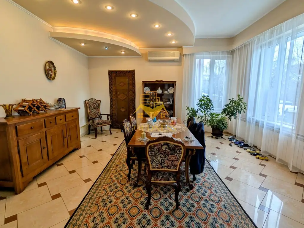 Vila, 6 Camere, 365 mp, 4 bai, Andrei Muresanu, Constantin Brancusi