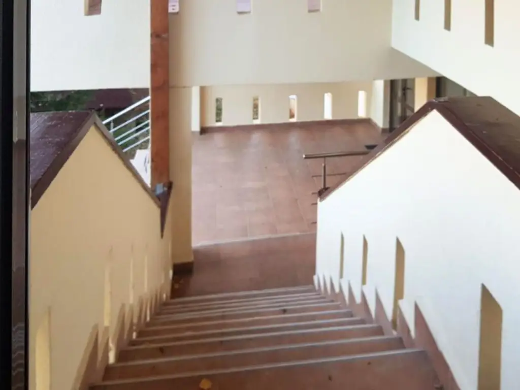 Hotel cu arhitectură montană deosebită poziționare premium Sâmbătă de Sus