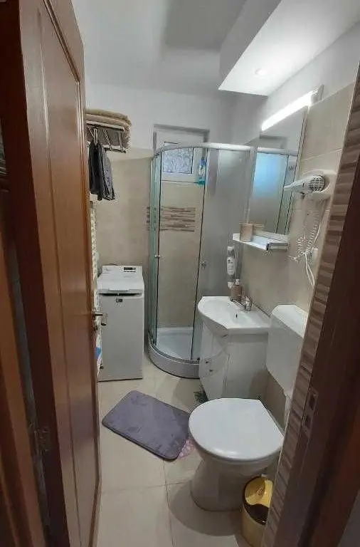 Apartament cu 2 camere din Micro 14