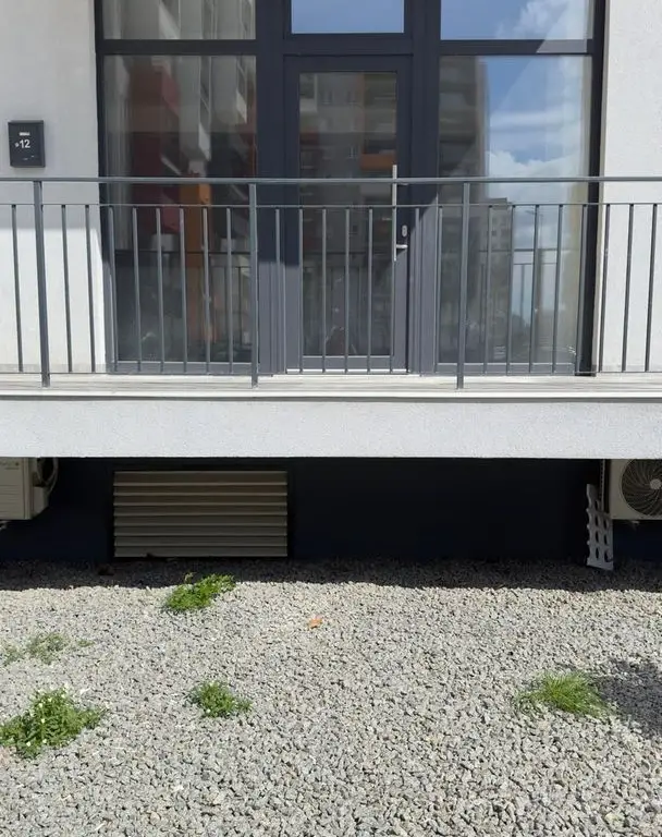 Inchiriem spatii comerciale, suprafete intre 50-100 mp zona Prima Shop