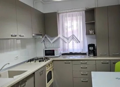 Apartament 2 camere Otopeni central | bucătărie închisă, parcare