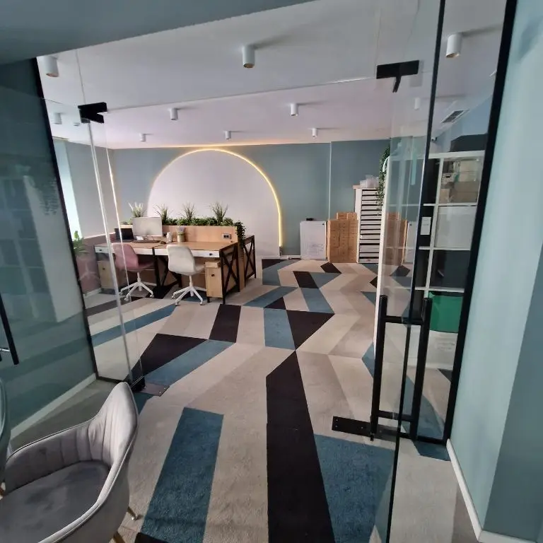 Spațiu Comercial 113mp,Chiriaș 2900€/lună,7 min de Victoriei,Proprieta
