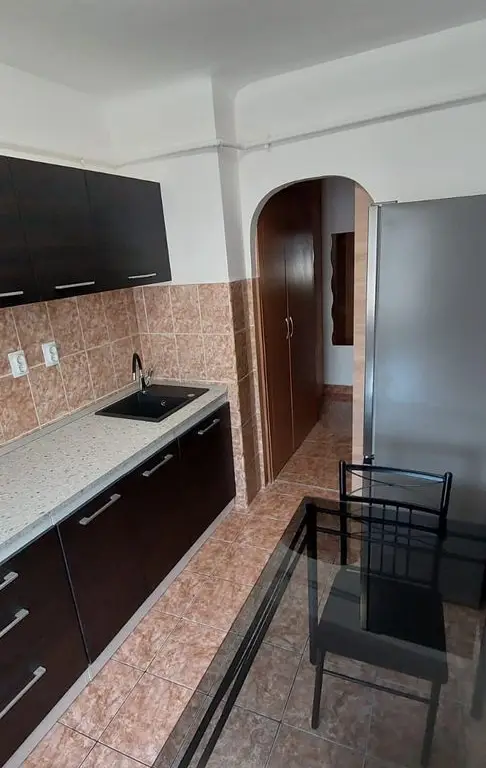 INCHIRIERE APARTAMENT 2 CAMERE
