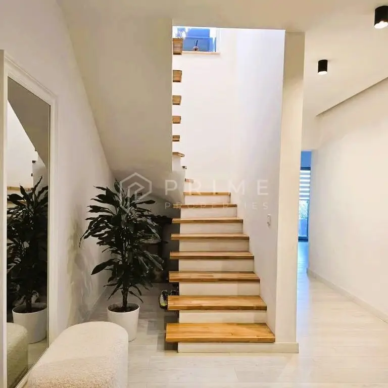 Penthouse 120 mp utili, 4 camere, cu terase generoase 60 mp, Unirii