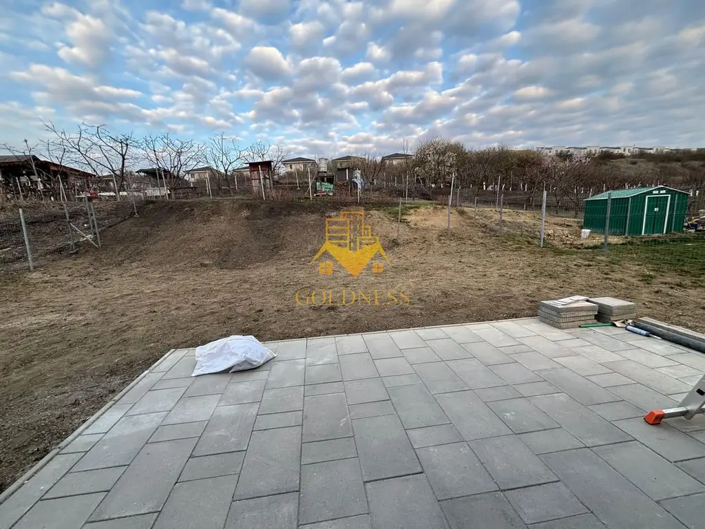 Casa moderna, prima inchiriere, 600 mp teren, curte, parcare, Dezmir