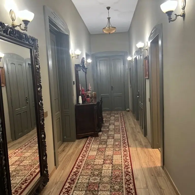 BRASADAS vinde casa cu 3 dormitoare in zona Titulescu.