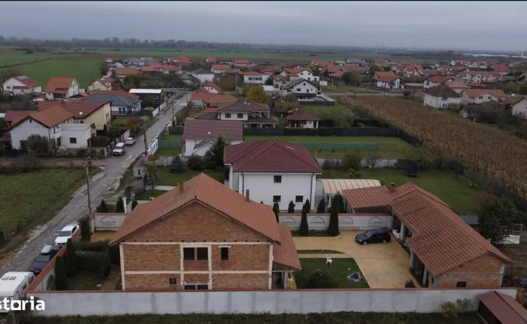 Casa de vanzare P+1, 4 Garaje, Vetis