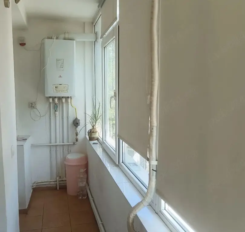 De inchiriat aparatament cu 2 camere, ultracentral , 400 euro