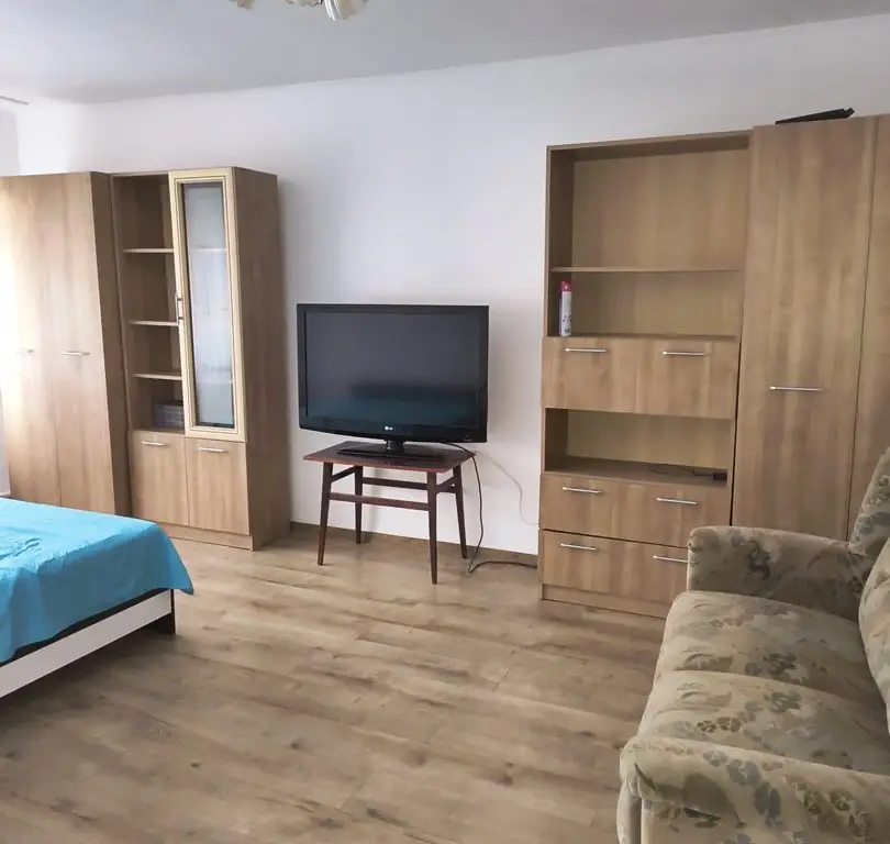 Apartament 3 camere decomandat de închiriat | 75 mp | Renovat | 2 băi