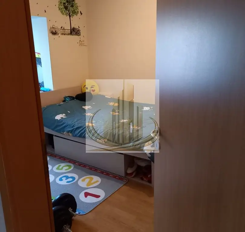 Apartament de vânzare – 3 camere, Aradului Piața Verde