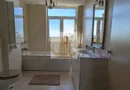 Apartament cu 3 camere, decomandat, tip Penthouse.