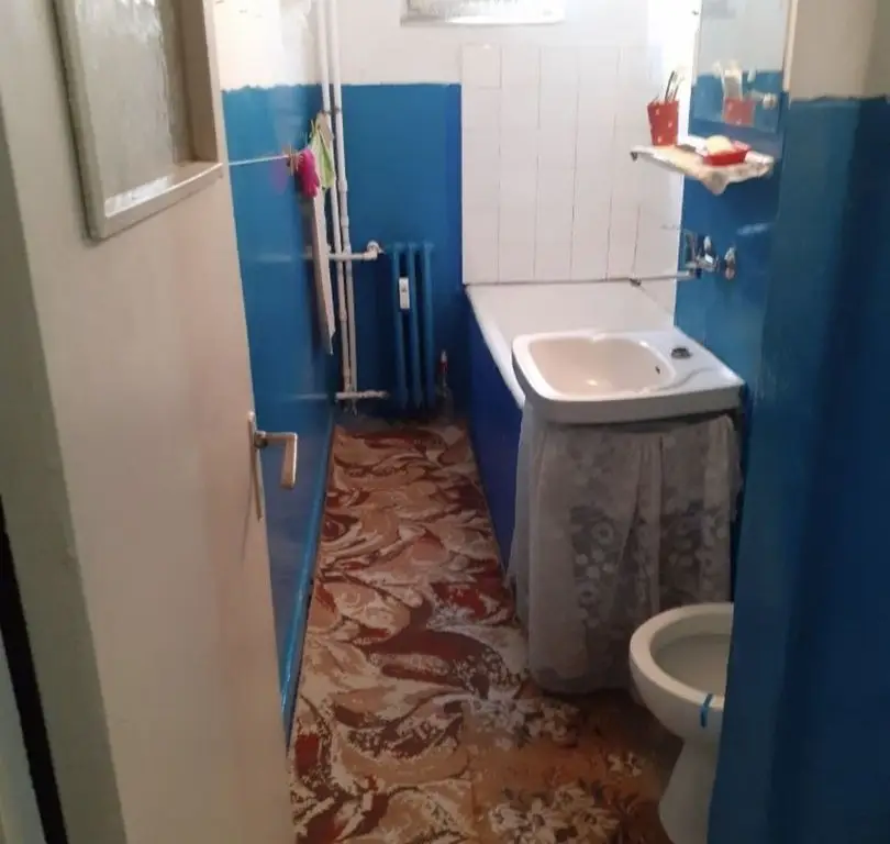 Vand ap cu 3 camere zona Tomis Nord