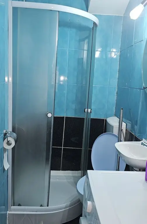 Garsonieră de închiriat – Micro 40, etaj 2, 20 mp + balcon