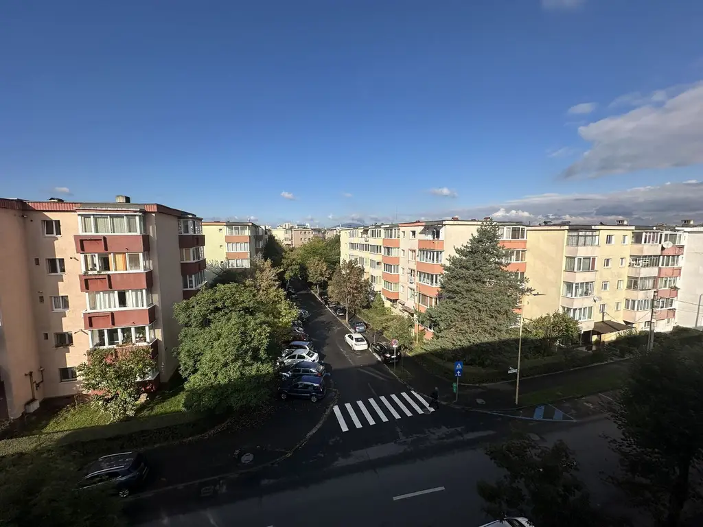 Închiriere apartament spațios și foarte curat Cartierul Scriitorilor