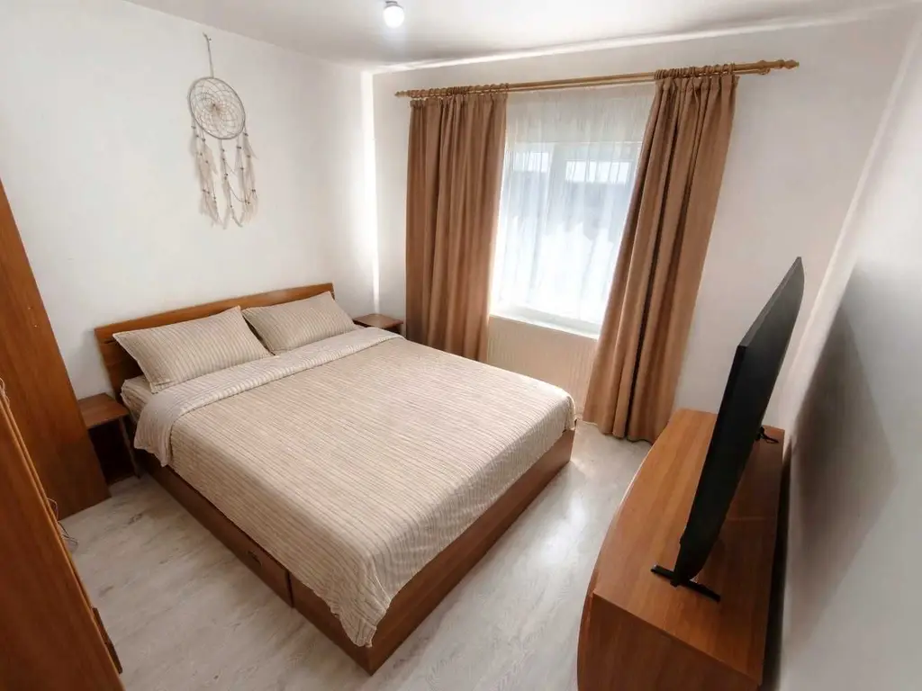 Apartament 2 camere decomandat de vânzare
