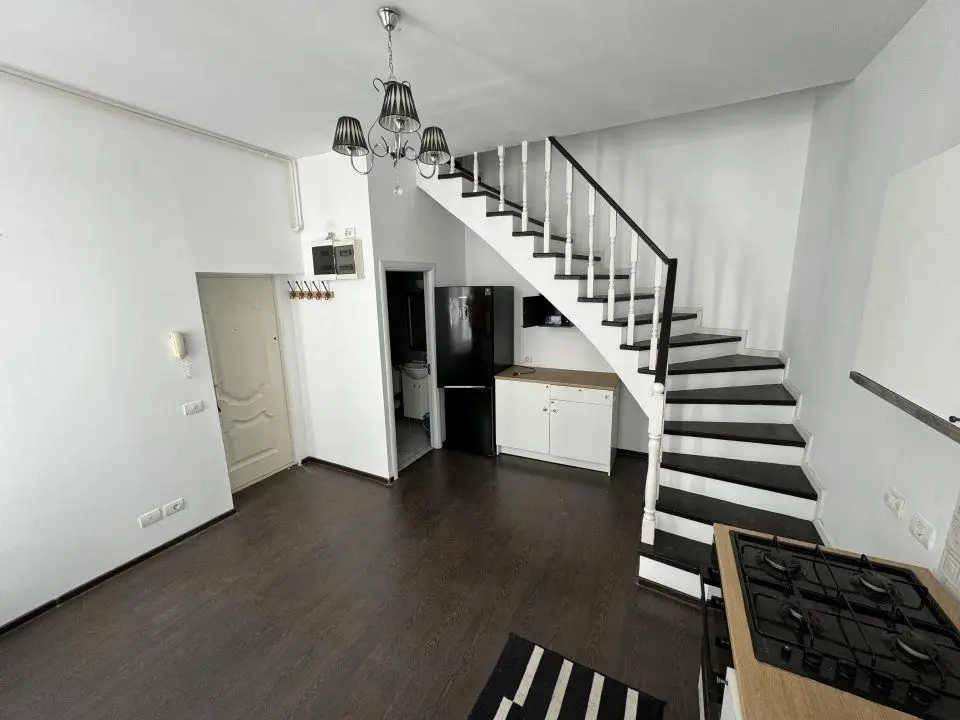 PROPRIETAR, Vand Apartament 3 camere, vila, Cismigiu