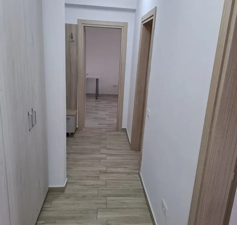 Ag BRASADAS închiriază ap 2 cam PARTER Metalurgiei PARCARE.