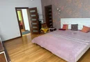 Casa individuala 5 camere zona centrala , 210 mp si garaj propriu!