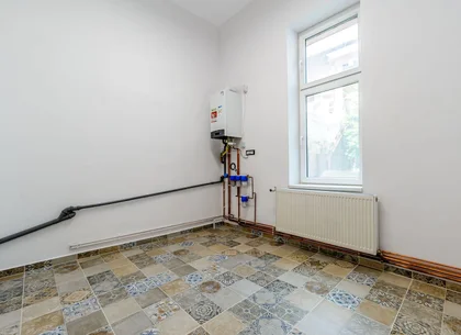Apartament ULTRACENTRAL cu 3 camere, la cheie, renovat recent