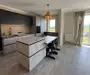 Apartament 2,5 camere chic cu grădină balcon vitrat și mobilier premium