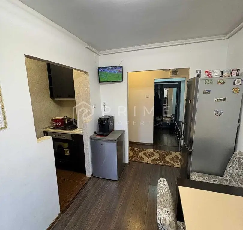 Apartament cu 3 camere, decomandat – Zona Fortuna
