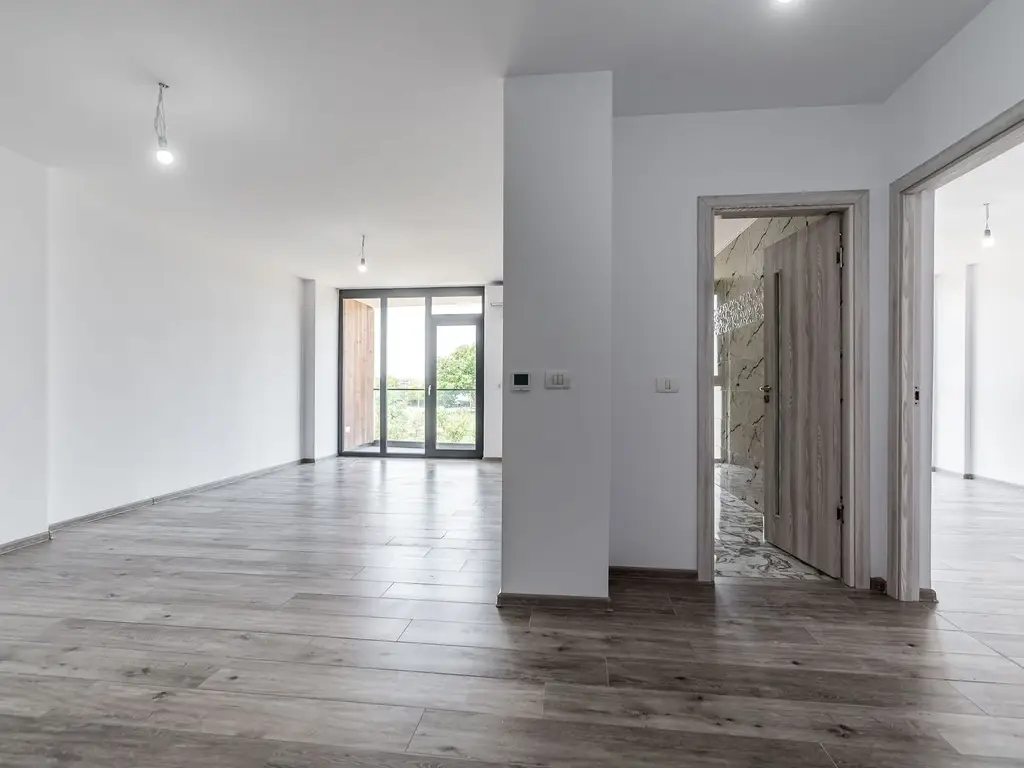 Apartament cu 2 camere, bloc nou, Subcetate, Arad