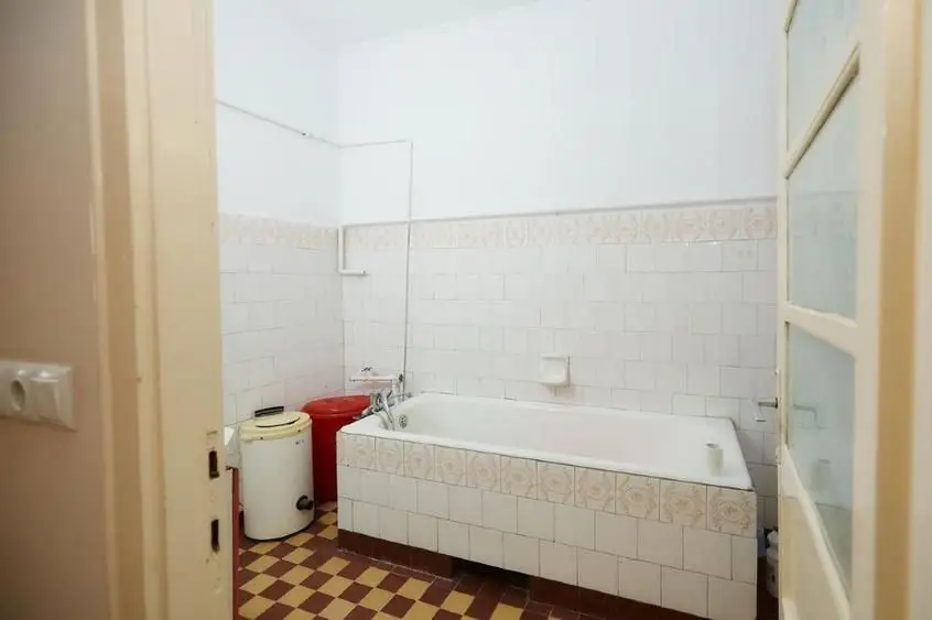 BRASADAS vinde casa individuala zona Careiului.