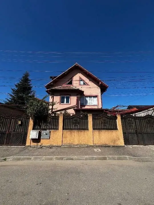 Casa de vanzare Andronache/Colentina/Pipera - 10 camere