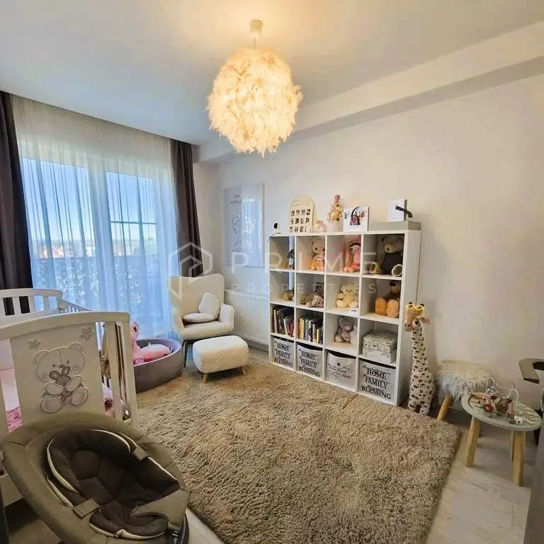 Penthouse 120 mp utili, 4 camere, cu terase generoase 60 mp, Unirii