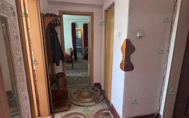 Apartament 3 camere de vânzare – Zona Centrală