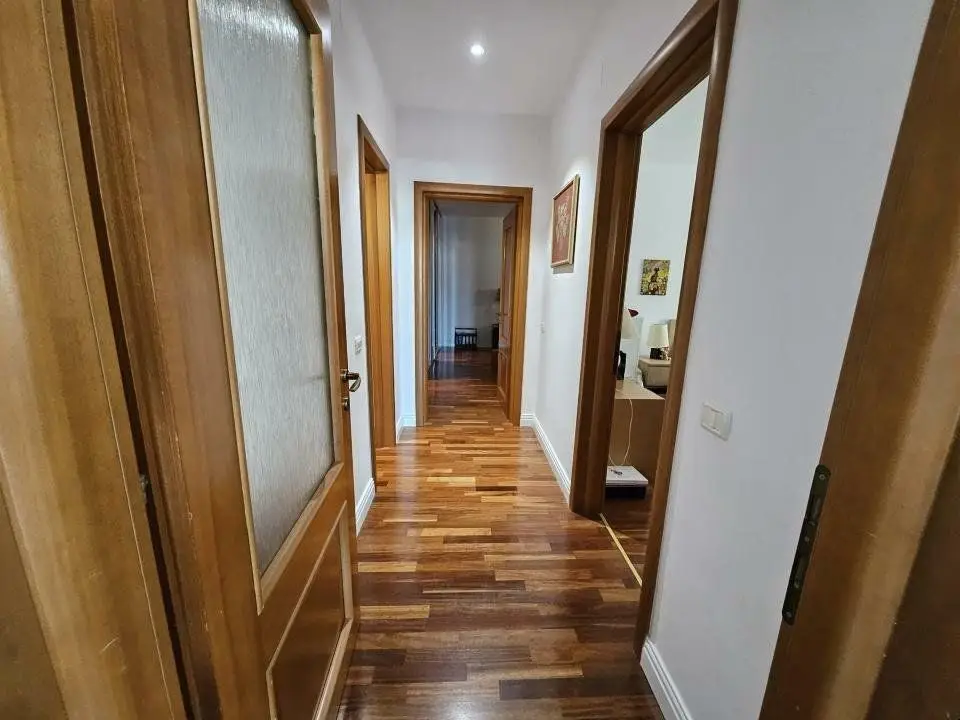 Ap. 3 cam. Herastrau Nordului 3 bai view liber parcare boxa.