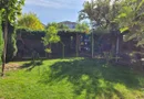 Apartament in vila cu curte mare. Parter.
