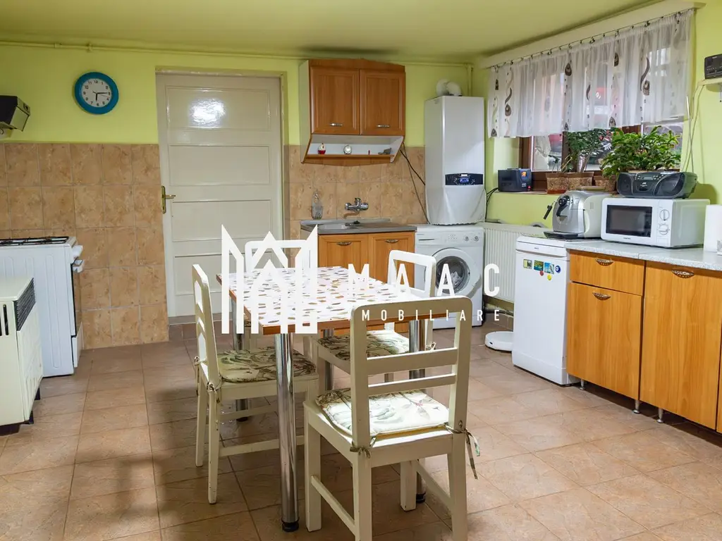 Casa individuala 5 camere | Zona centrala Agnita | Teren 990 mp