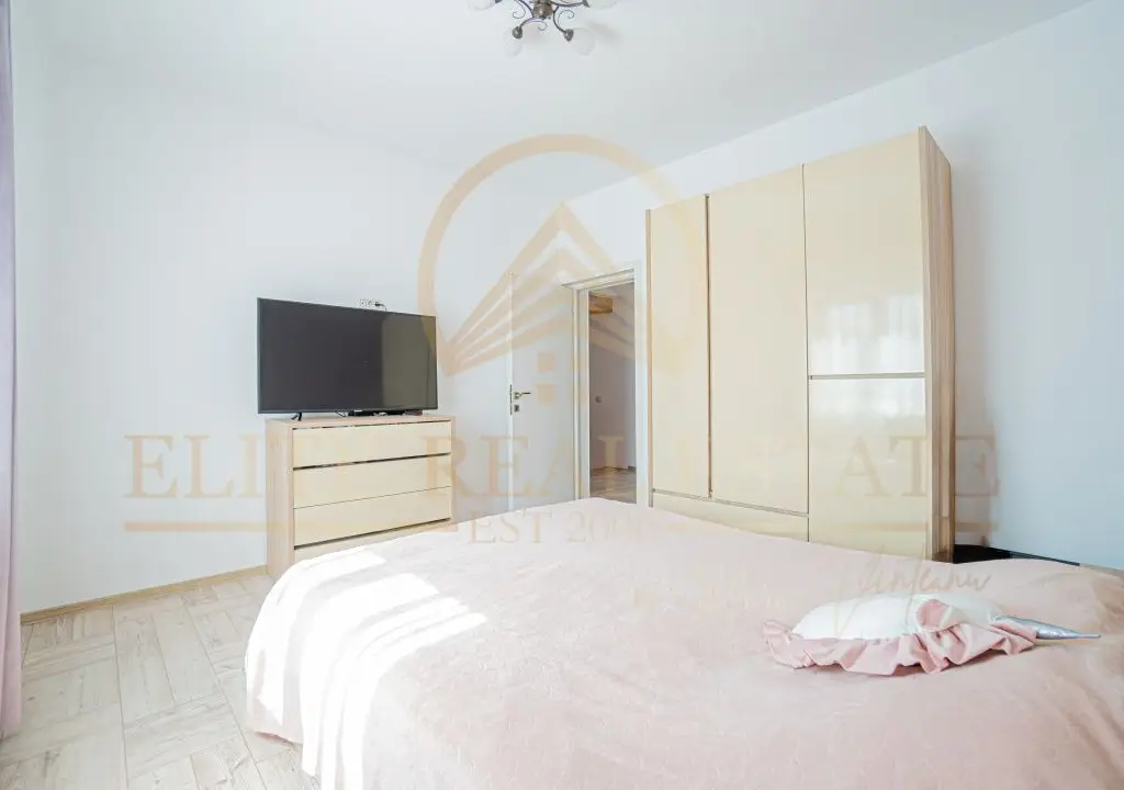 Agigea, lângă Constanța - Casă cu curte, terasă și pod amenajat!