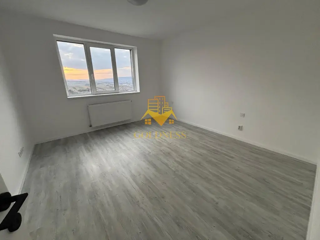 Casa moderna, prima inchiriere, 600 mp teren, curte, parcare, Dezmir