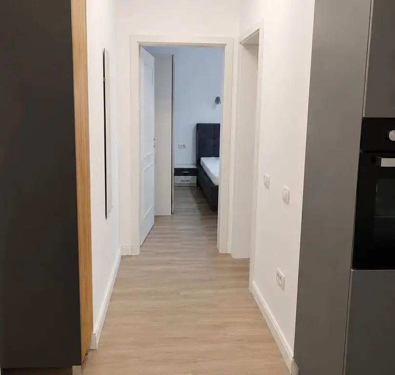 Apartament modern cu 2 camere decomandate, situat în Dumbrăvița