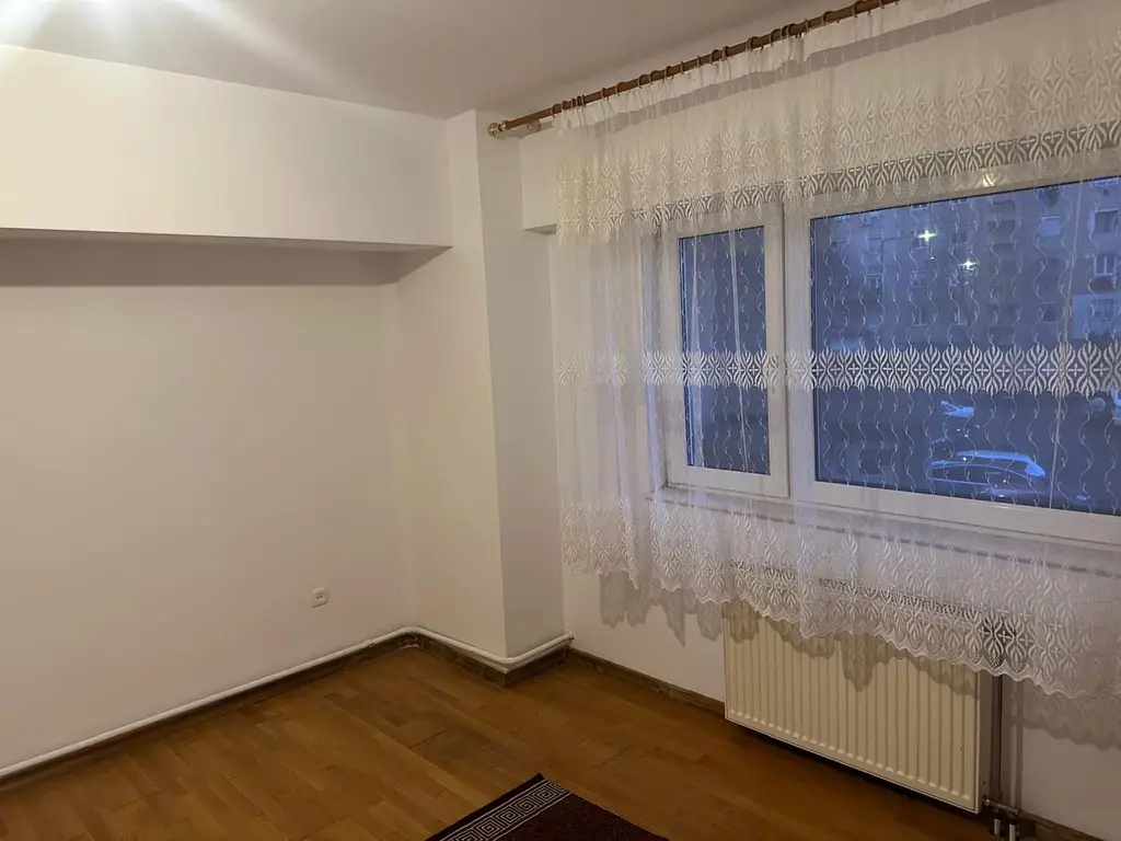 BRASADAS vinde ap cu 4 cam RENOVAT, 106mp, etaj 1 în zona SOARELUI.