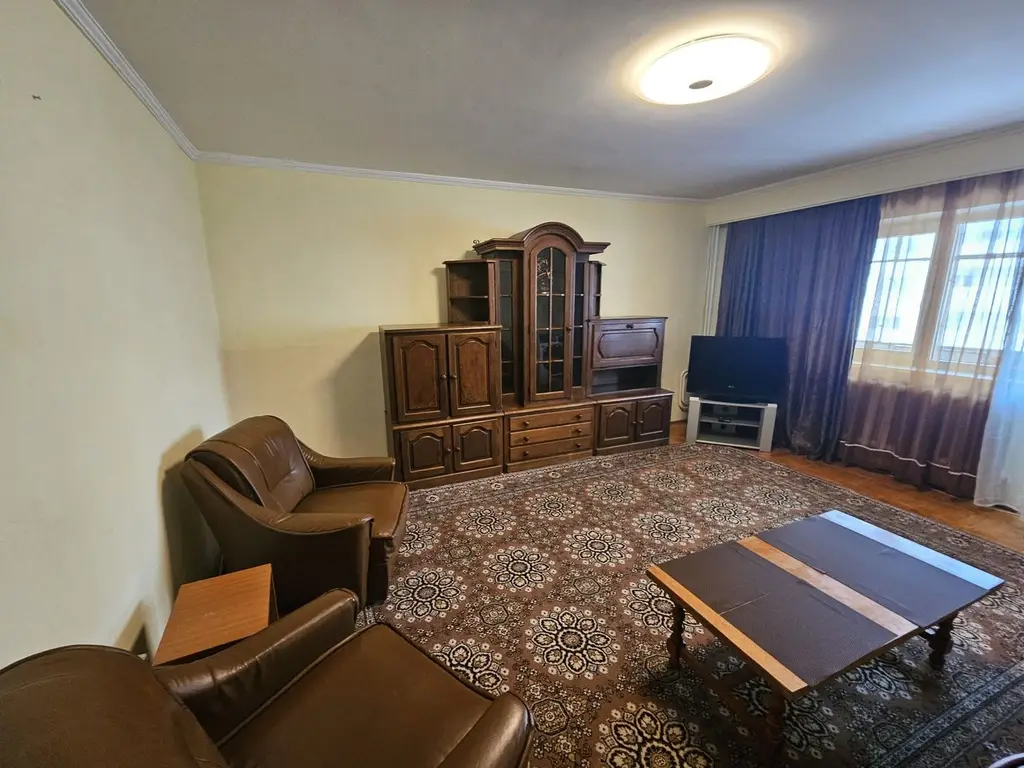 Apartament 2 camere, decomandat, Fratii Golesti