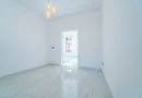 Apartament 2 camere parter înalt, amenajat complet.