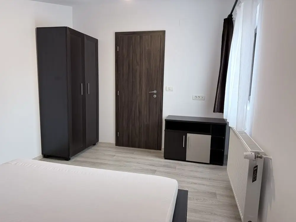 Proprietar 2 camere decomandate,bloc nou,prima inchiriere,zona Lipovei - Iulius Mall,mobilat