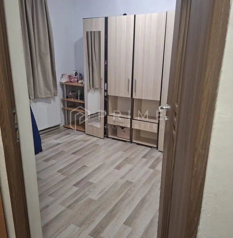 Apartament cu 3 camere | parter | zona Dambu Pietros