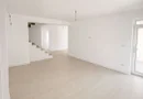 Duplex nou de închiriat | 120 mp utili | 3 dormitoare | Curte proprie