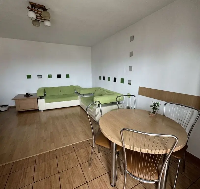 Apartament 3 camere Cora Bratianu