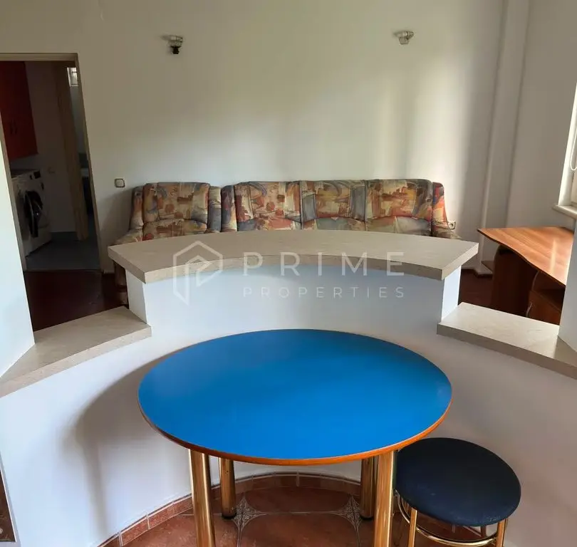 DE ÎNCHIRIAT: Apartament cu 3 camere | Cartierul Cornișa (Zona Zambara